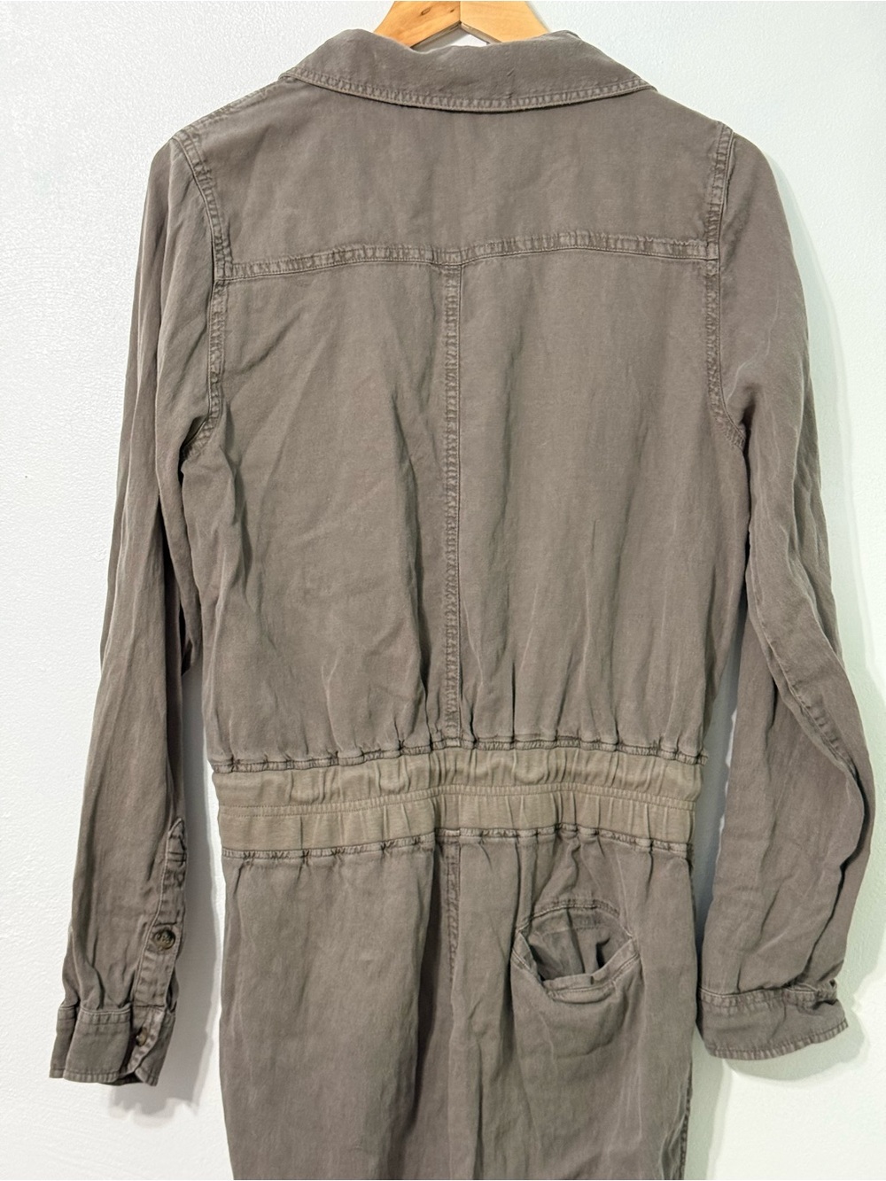 Faherty Arlie Day Jumpsuit - Picture 6 of 11